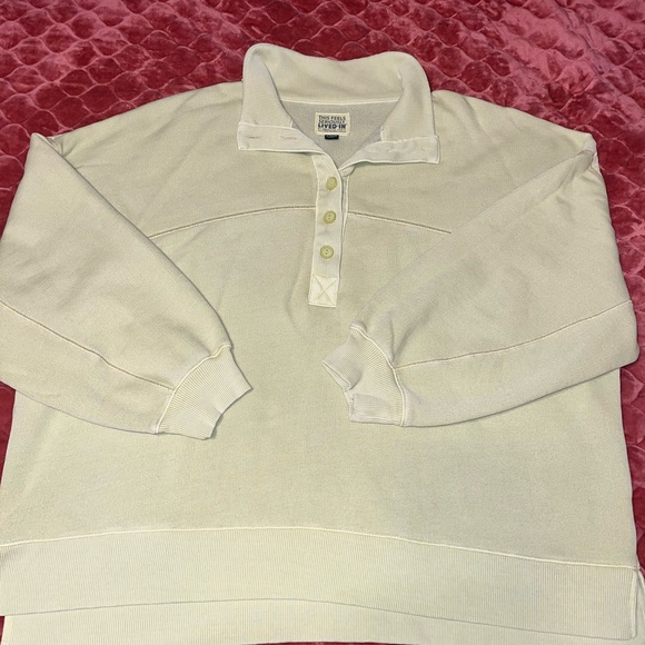 American Eagle Outfitters Button-Front Pullover Sweatshirt in Light Lime - Picture 5 of 5